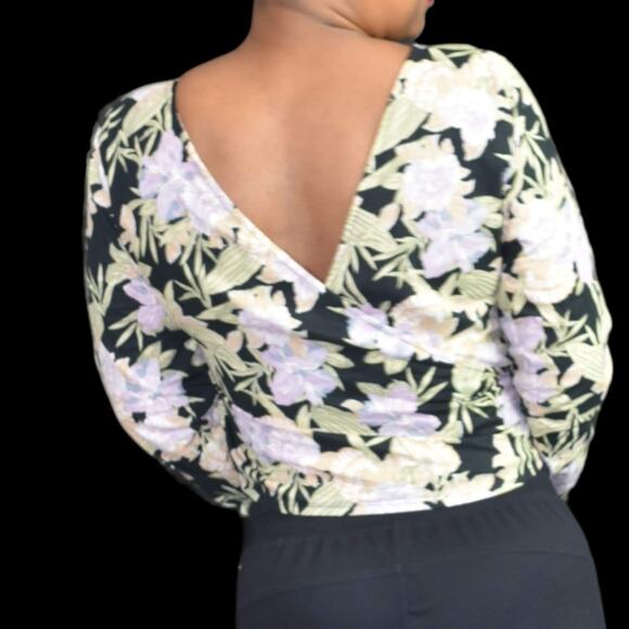 Zulu and Zephyr The Wilds Wrap Top Purple Convertible Cropped Floral Size Small - Picture 2 of 16